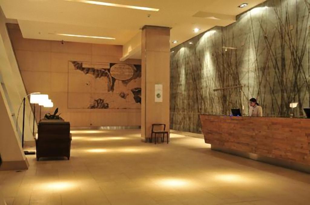 Hotel Dreams Valdivia Exterior foto The lobby of the hotel